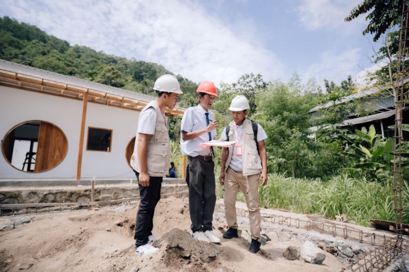 Revisión de planos en obra — diligencia técnica y de licenciamiento en un desarrollo de Lombok