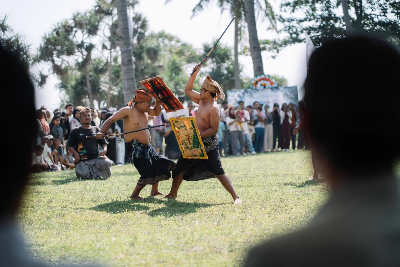 Lombok International Development community gathering at Lendang Luar (15)