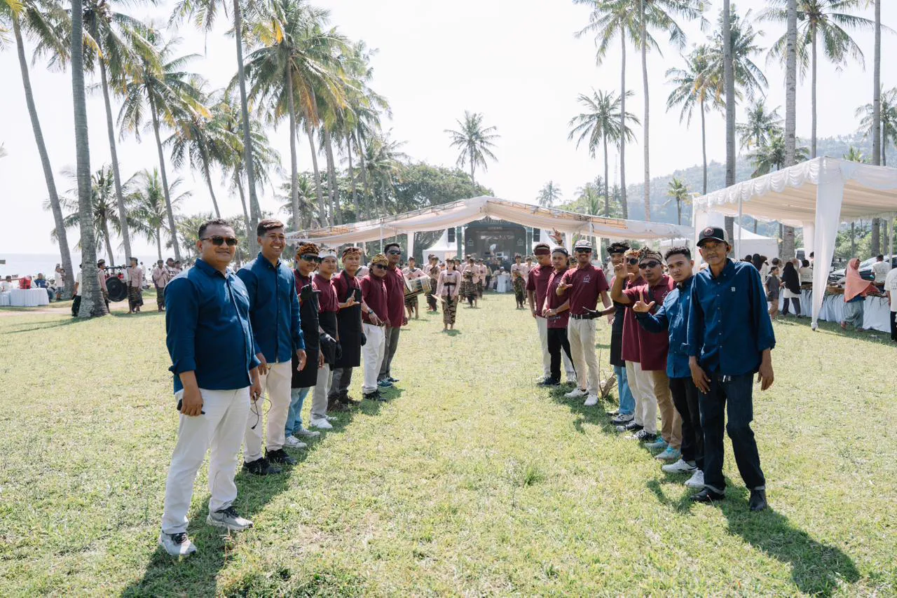 Lombok International Development community gathering at Lendang Luar (18)