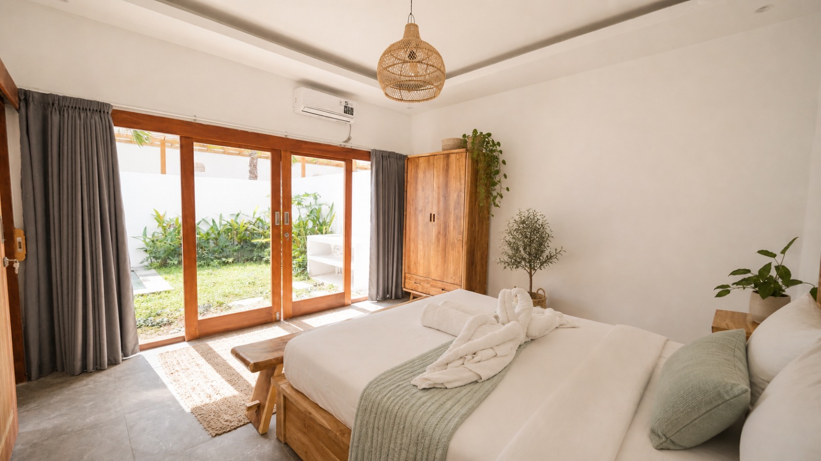 Master bedroom with garden view