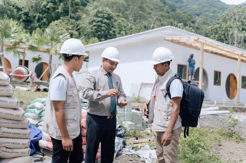 Materials review at the construction front