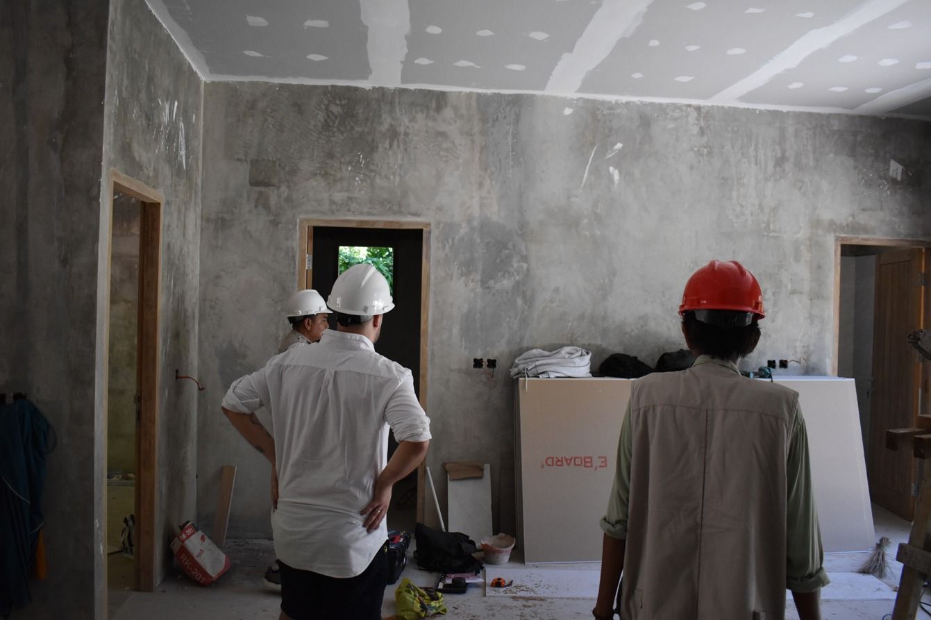 Villa interior in plastering phase